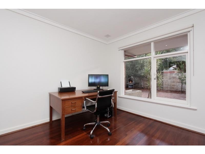 41 Denny way, Alfred Cove WA 6154