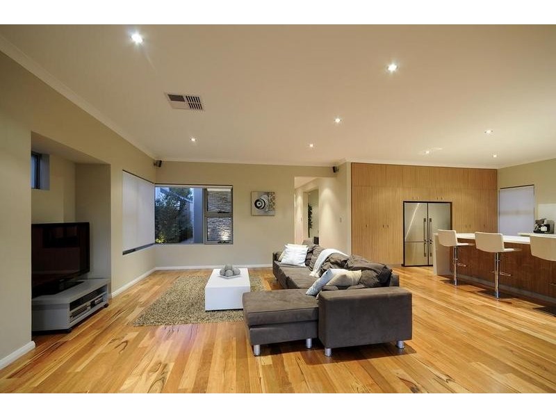 27 Bristol Avenue, Bicton WA 6157
