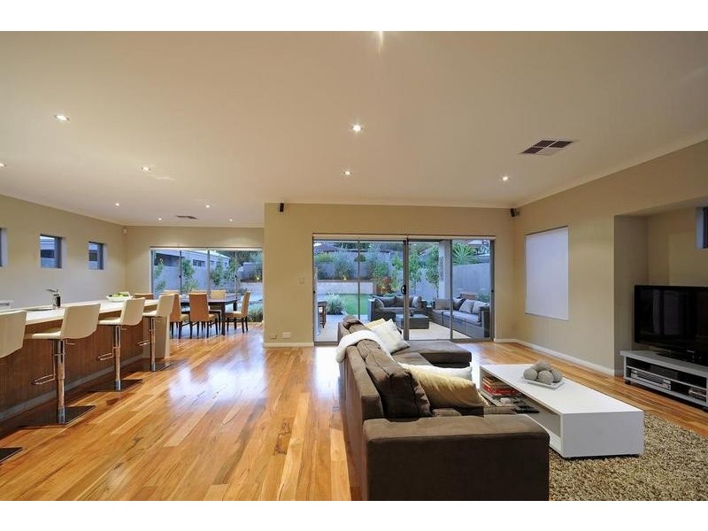 27 Bristol Avenue, Bicton WA 6157