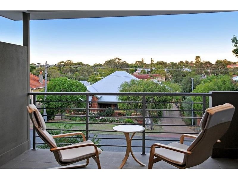 27 Bristol Avenue, Bicton WA 6157