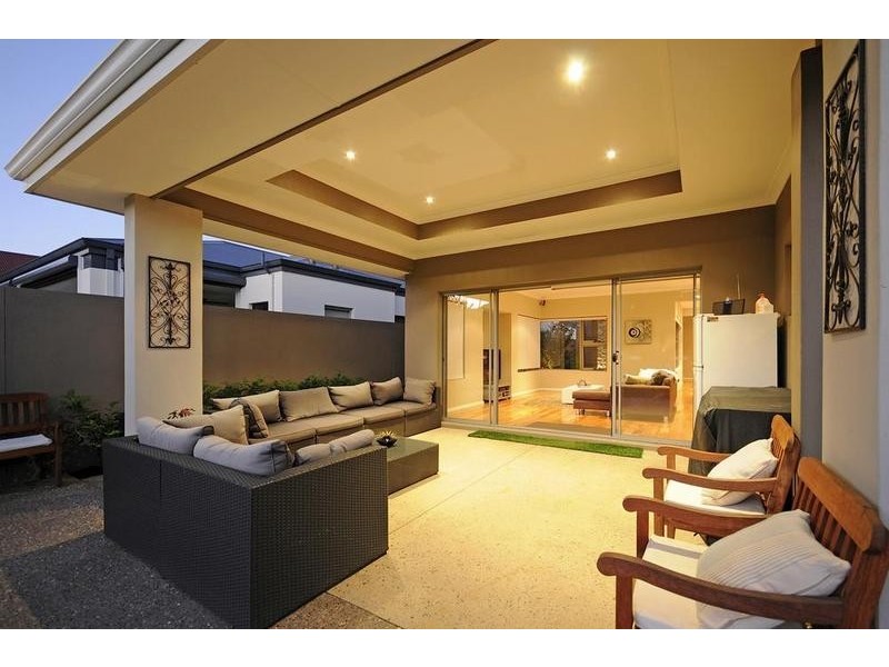 27 Bristol Avenue, Bicton WA 6157