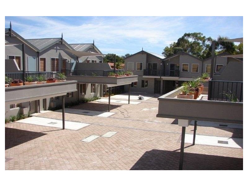 17/39 Simpson Street, Applecross WA 6153