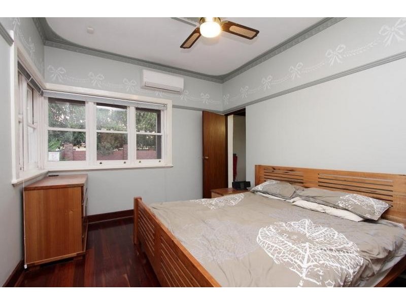 18D Ullapool Road, Mount Pleasant WA 6153