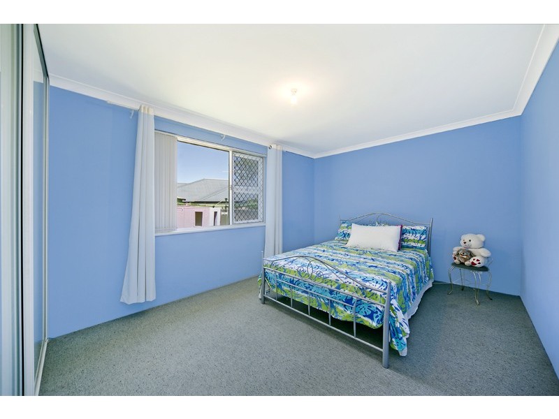 65 Redwood Crescent, Melville WA 6156