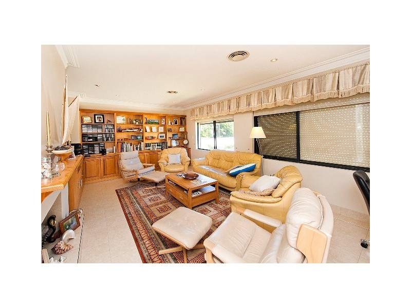 21 Strome Road, Applecross WA 6153