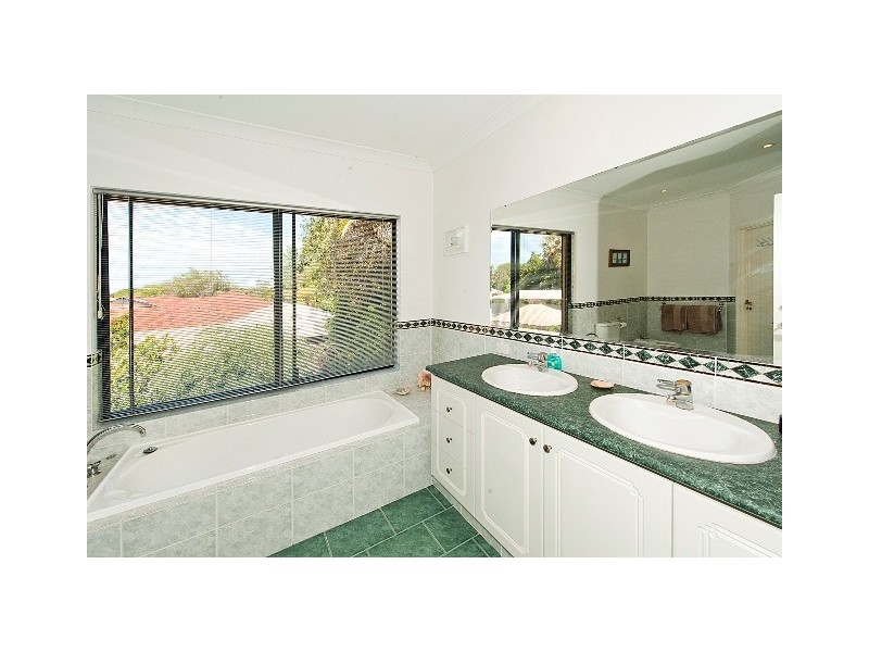 21 Strome Road, Applecross WA 6153