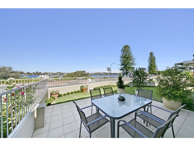 23A The Esplanade, Mount Pleasant WA 6153