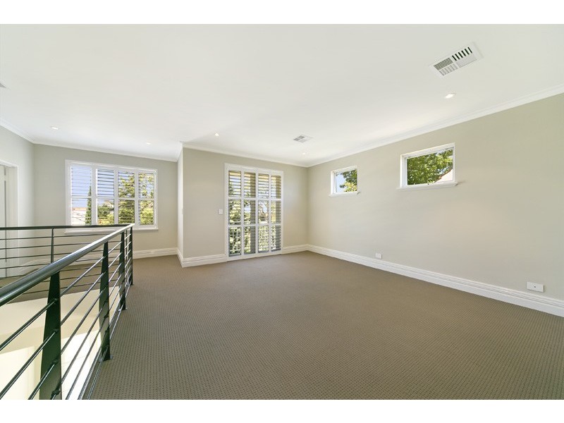 2/1 Drew Road, Ardross WA 6153