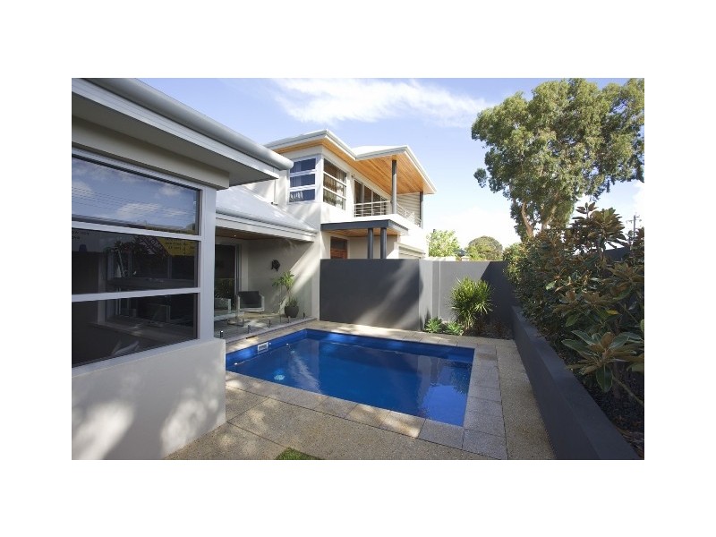 4 Lutey Road, Bicton WA 6157