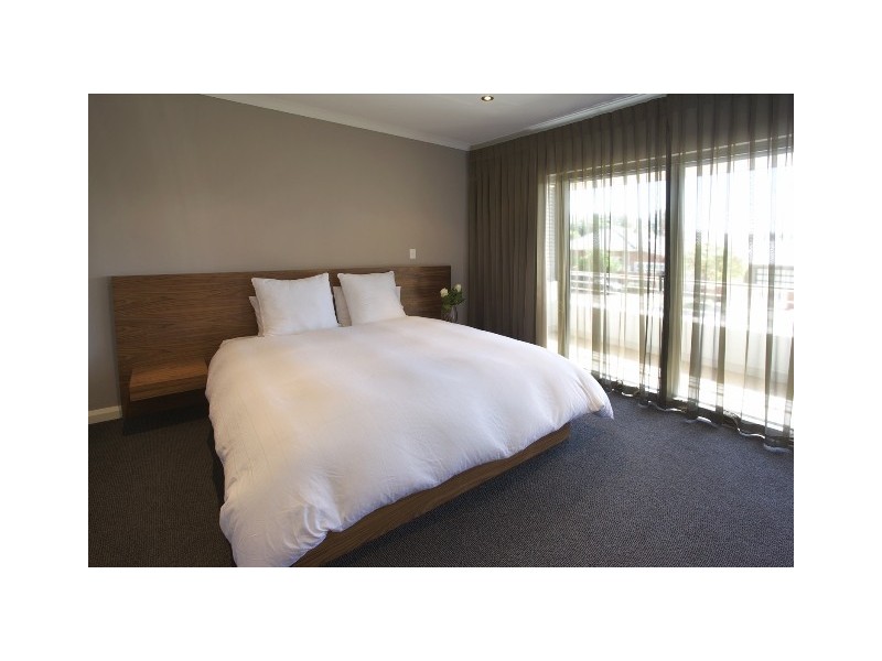 4 Lutey Road, Bicton WA 6157