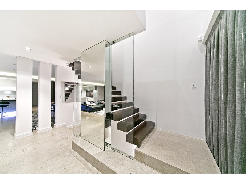 7C Nairn Road, Applecross WA 6153