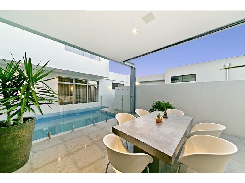 7C Nairn Road, Applecross WA 6153