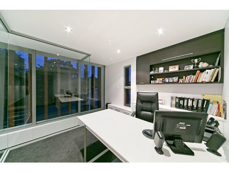 7C Nairn Road, Applecross WA 6153