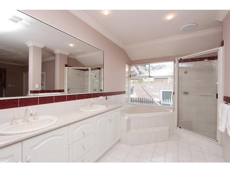 38 Hausen Court, Banjup WA 6164