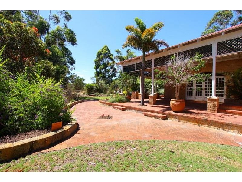 38 Hausen Court, Banjup WA 6164