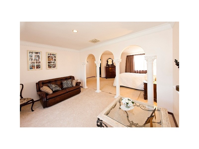 25 Rintoul Loop, Booragoon WA 6154