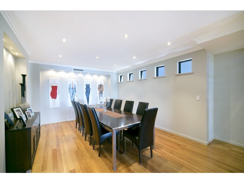 27A The Esplanade, Mount Pleasant WA 6153