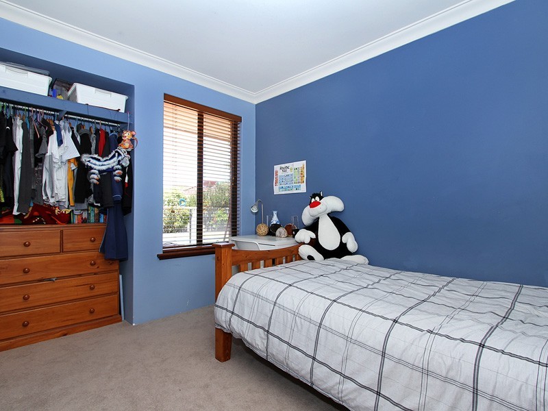 17 Tralee Way, Waterford WA 6152