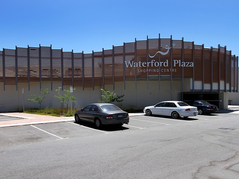 17 Tralee Way, Waterford WA 6152