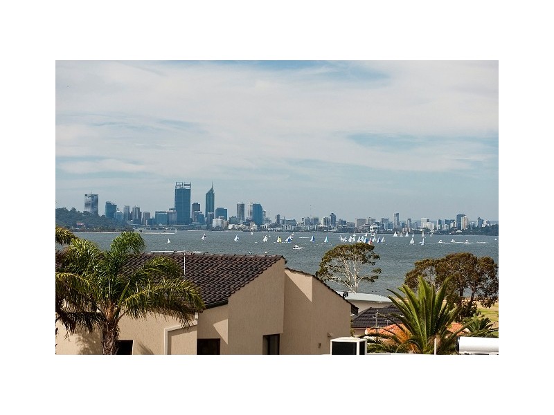 18 Doongalla Road, Attadale WA 6156