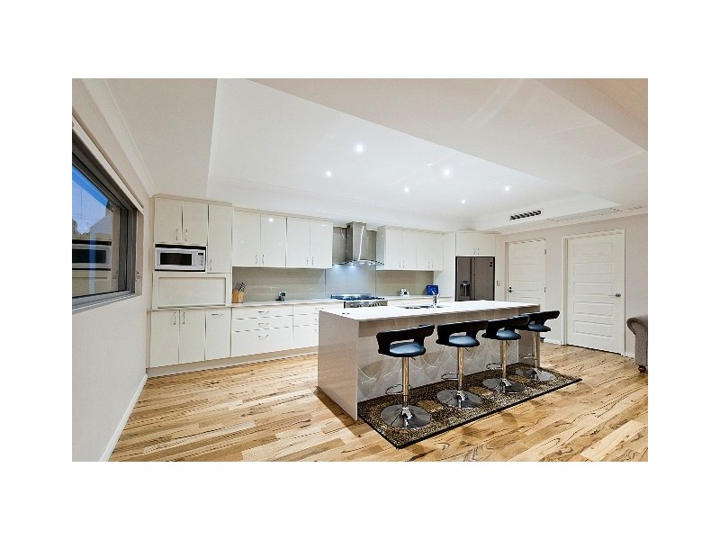 18 Doongalla Road, Attadale WA 6156