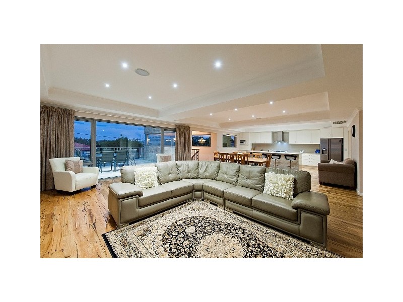 18 Doongalla Road, Attadale WA 6156