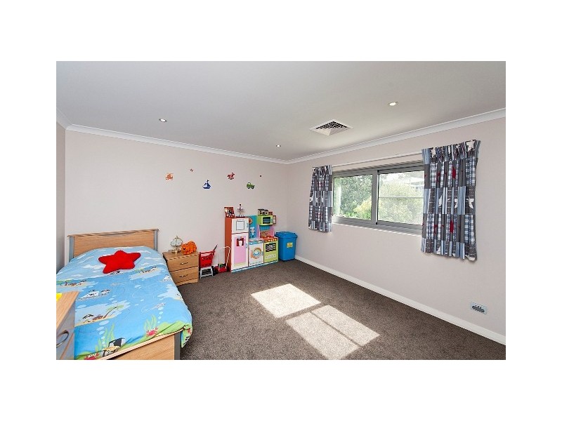 18 Doongalla Road, Attadale WA 6156