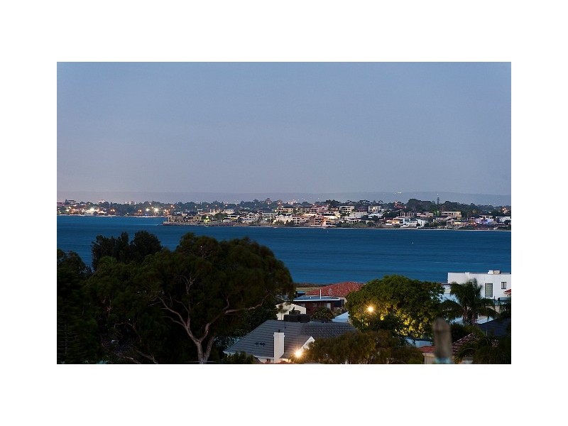 18 Doongalla Road, Attadale WA 6156