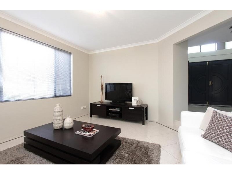 2C Drew Road, Ardross WA 6153