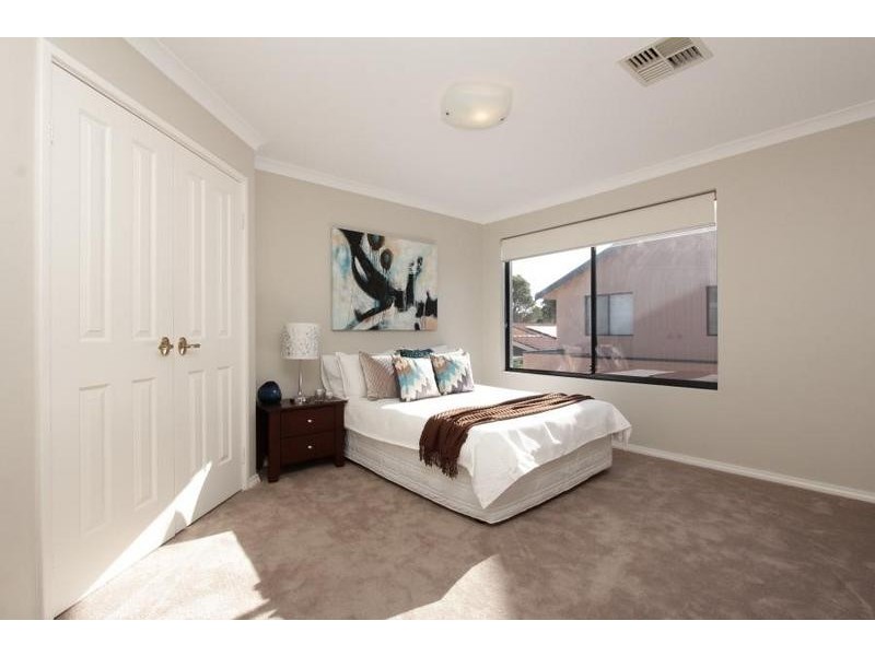 2C Drew Road, Ardross WA 6153