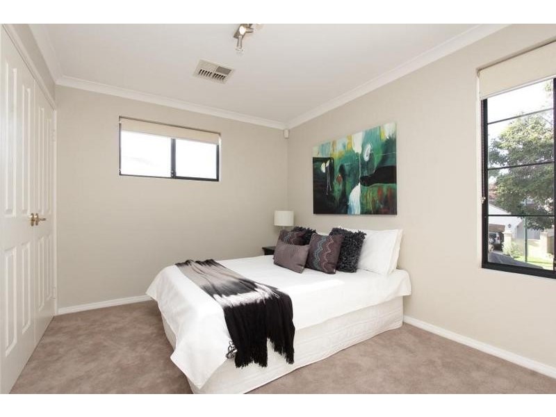 2C Drew Road, Ardross WA 6153