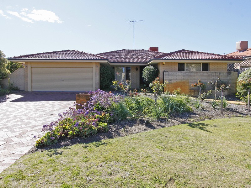 25 Fernie Gardens, Winthrop WA 6150