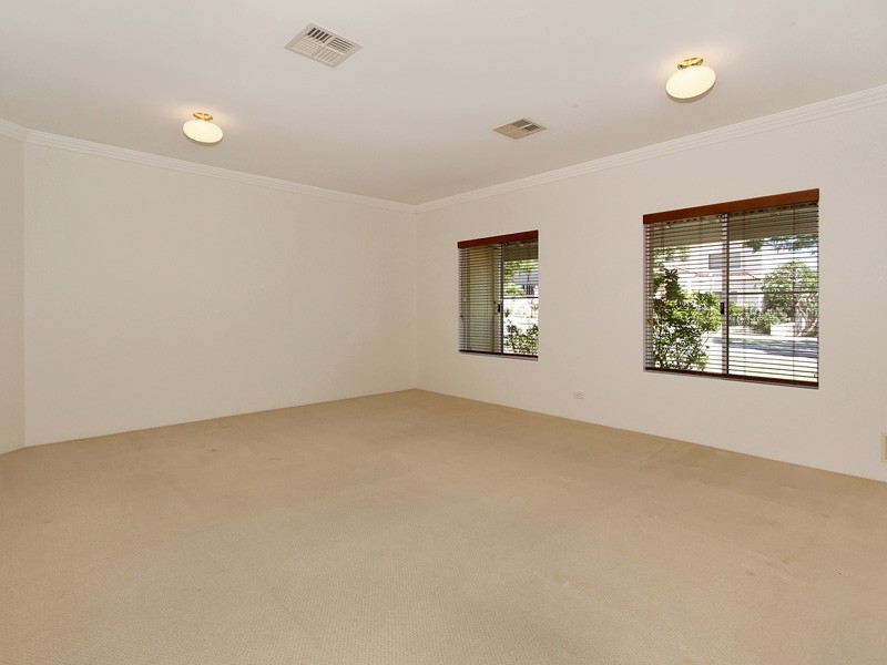 6 Norma Road, Alfred Cove WA 6154