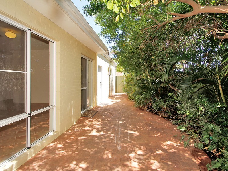 6 Norma Road, Alfred Cove WA 6154