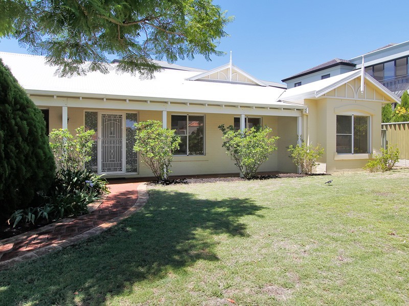 6 Norma Road, Alfred Cove WA 6154