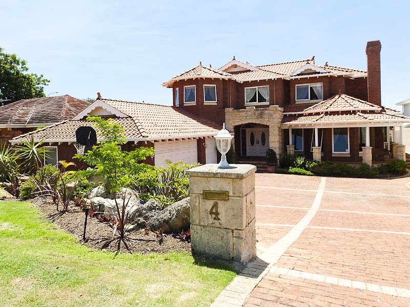 4 Cowrie Crescent, Mount Pleasant WA 6153