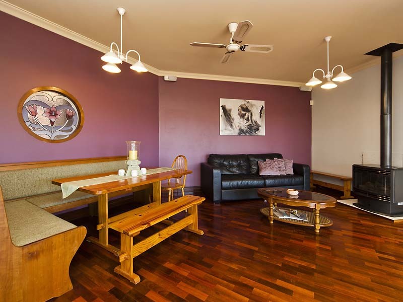 4 Cowrie Crescent, Mount Pleasant WA 6153