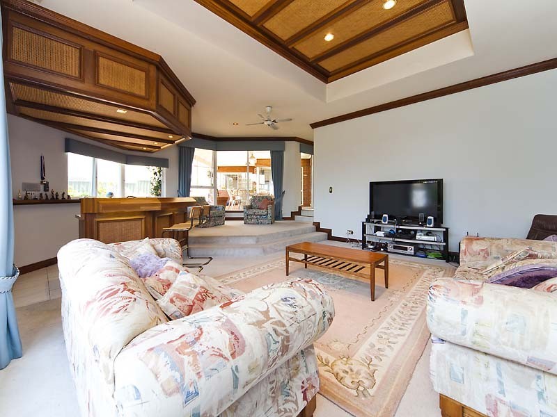 4 Cowrie Crescent, Mount Pleasant WA 6153