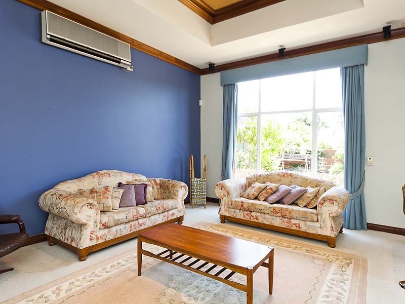 4 Cowrie Crescent, Mount Pleasant WA 6153