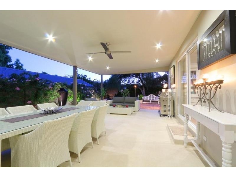 18 Alison Road, Attadale WA 6156