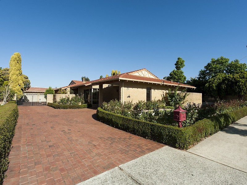 28 Potts St, Melville WA 6156