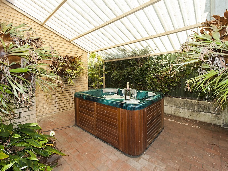 28 Potts St, Melville WA 6156