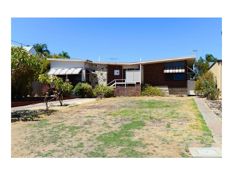 16 Denny Way, Alfred Cove WA 6154