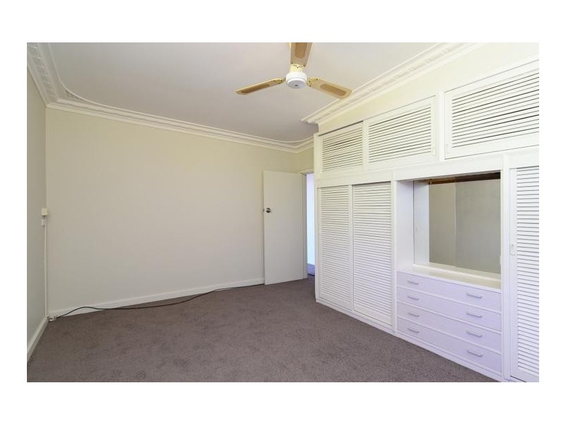 16 Denny Way, Alfred Cove WA 6154