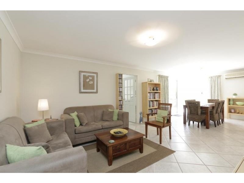 15 Peel Road, Coogee WA 6166