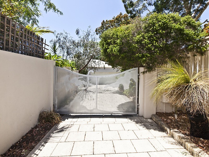 4A Challenger Place, Melville WA 6156