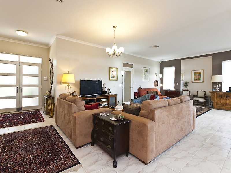 4A Challenger Place, Melville WA 6156