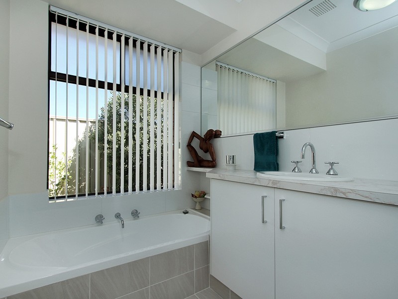 60 Osprey Drive, Yangebup WA 6164