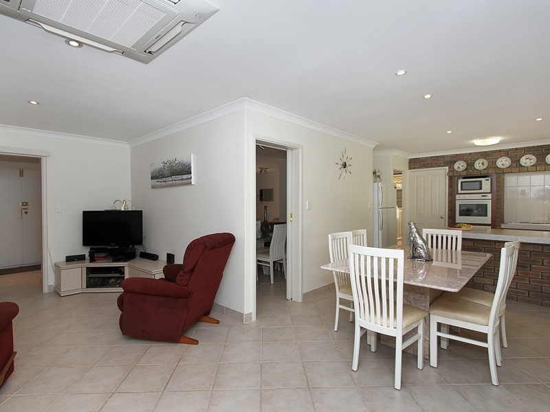 60 Osprey Drive, Yangebup WA 6164