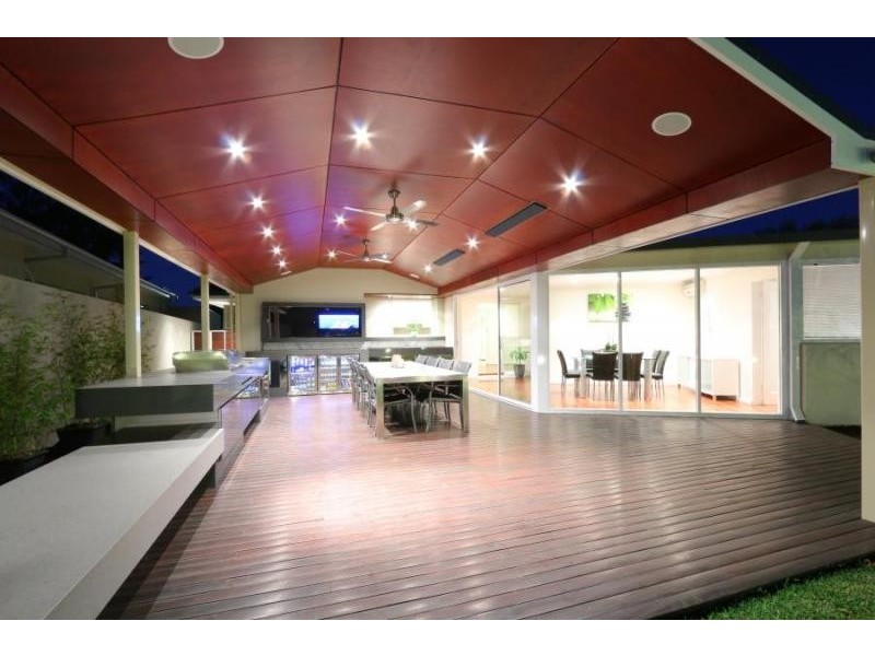 16 Calpin Cr, Attadale WA 6156